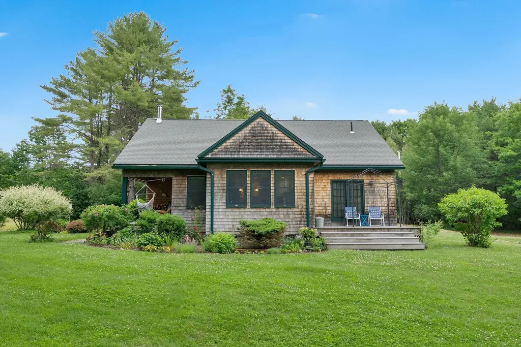 827 Sligo Road North Yarmouth ME 04097