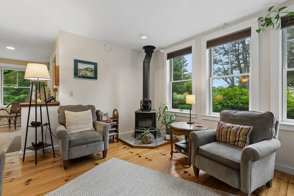 827 Sligo Road North Yarmouth ME 04097