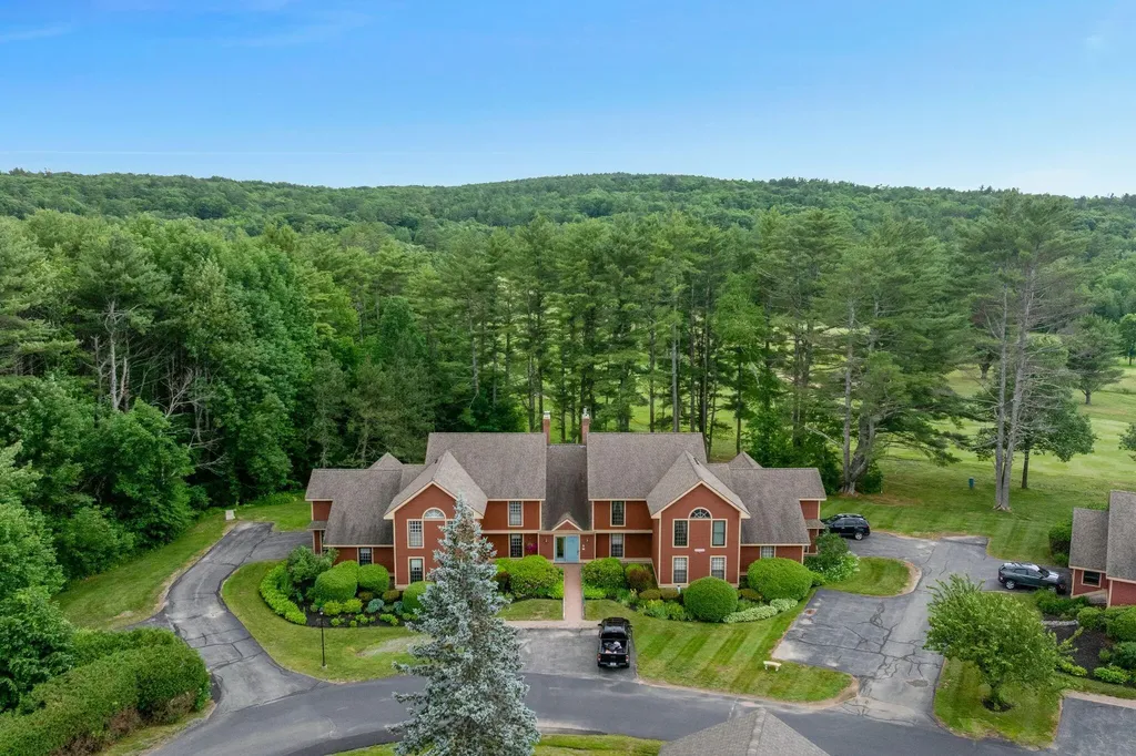 53 Estates Drive Manchester ME 04351