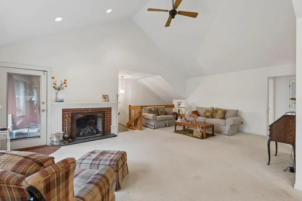 53 Estates Drive Manchester ME 04351