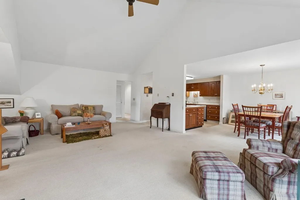 53 Estates Drive Manchester ME 04351
