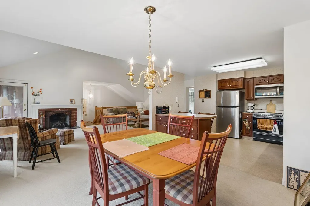53 Estates Drive Manchester ME 04351
