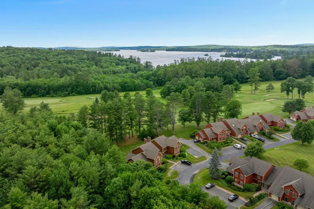 53 Estates Drive Manchester ME 04351