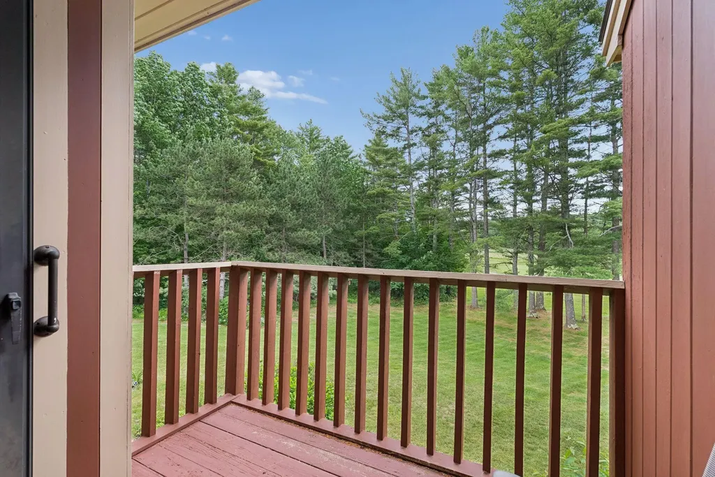 53 Estates Drive Manchester ME 04351