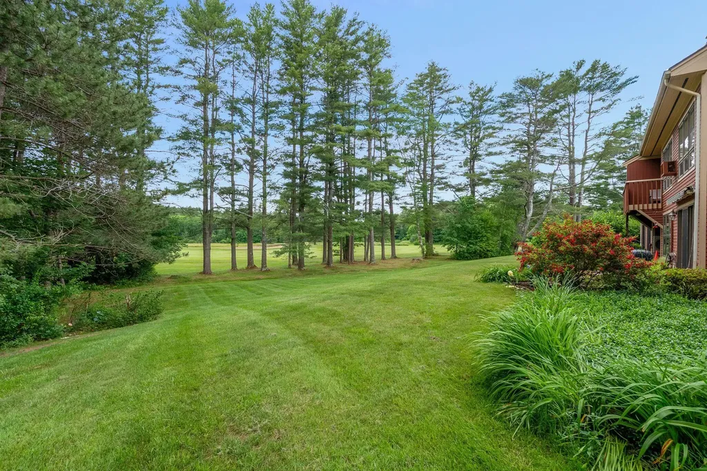 53 Estates Drive Manchester ME 04351