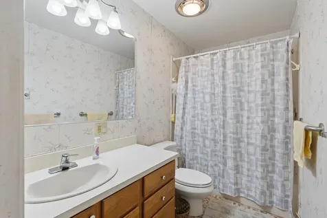 53 Estates Drive Manchester ME 04351