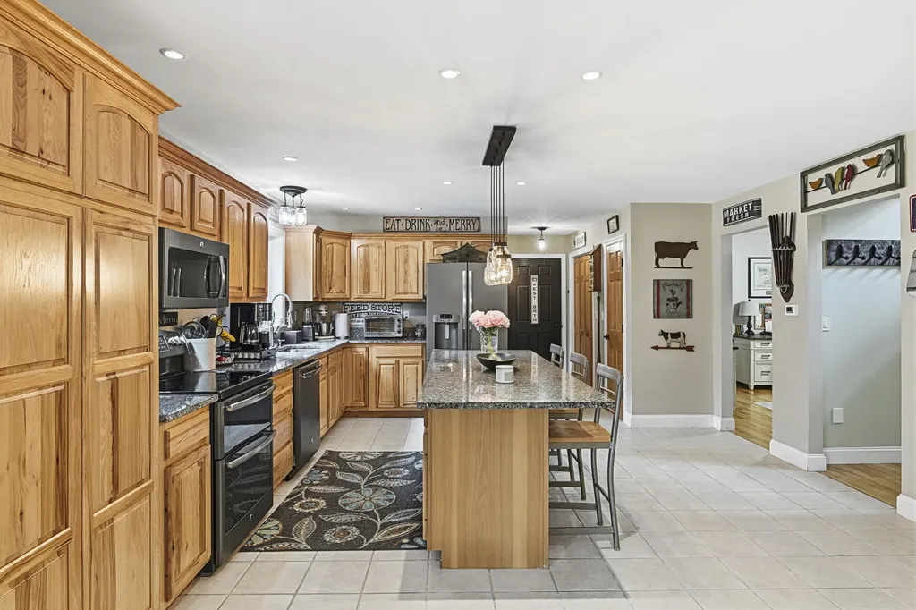 64 Norway Drive Woolwich ME 04579