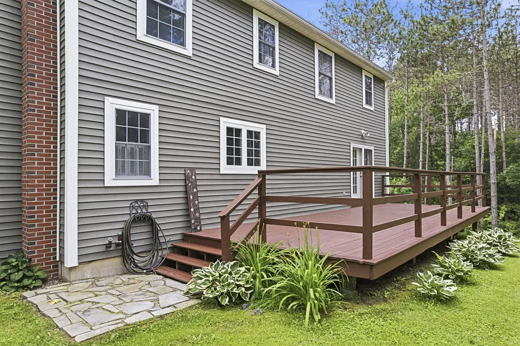64 Norway Drive Woolwich ME 04579