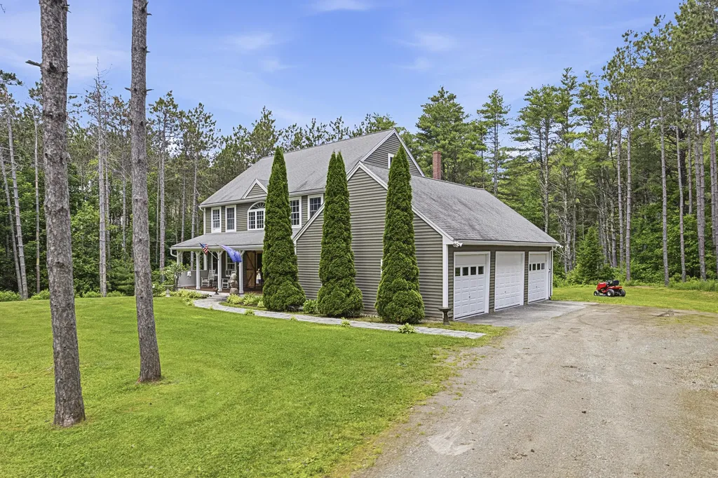 64 Norway Drive Woolwich ME 04579