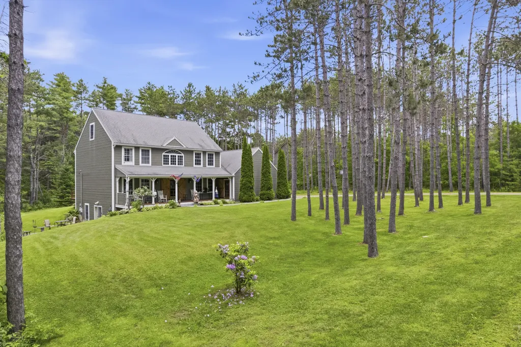 64 Norway Drive Woolwich ME 04579