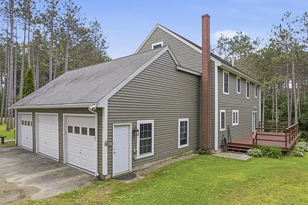 64 Norway Drive Woolwich ME 04579
