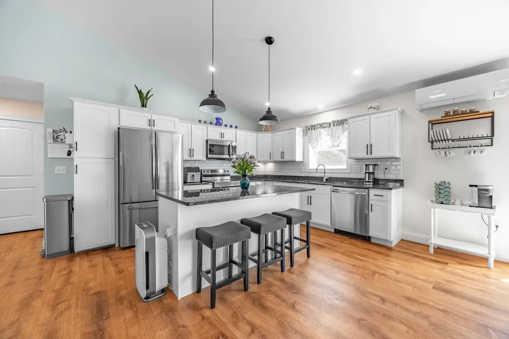 51 Knoll Crest Drive Bangor ME 04401