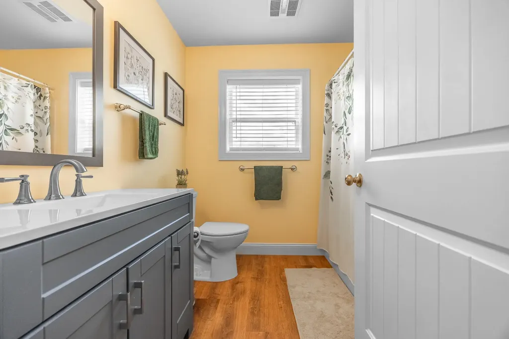 51 Knoll Crest Drive Bangor ME 04401