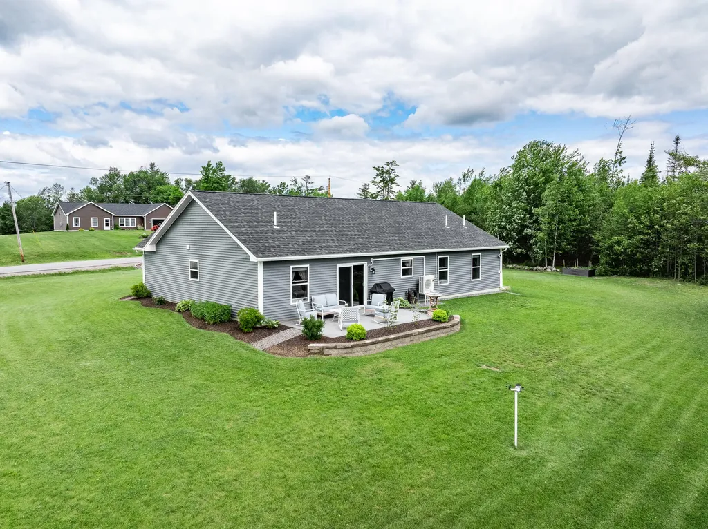 51 Knoll Crest Drive Bangor ME 04401
