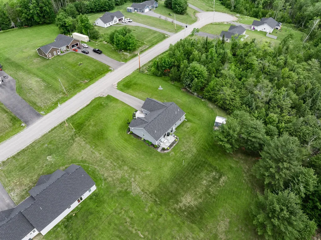 51 Knoll Crest Drive Bangor ME 04401