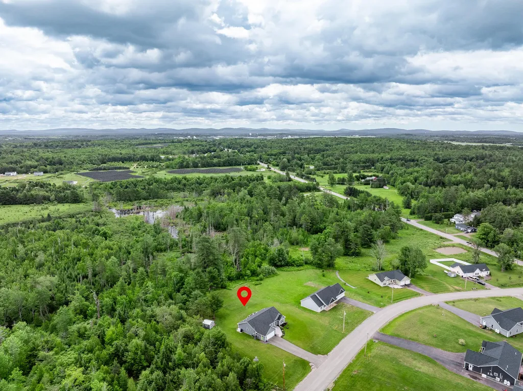51 Knoll Crest Drive Bangor ME 04401