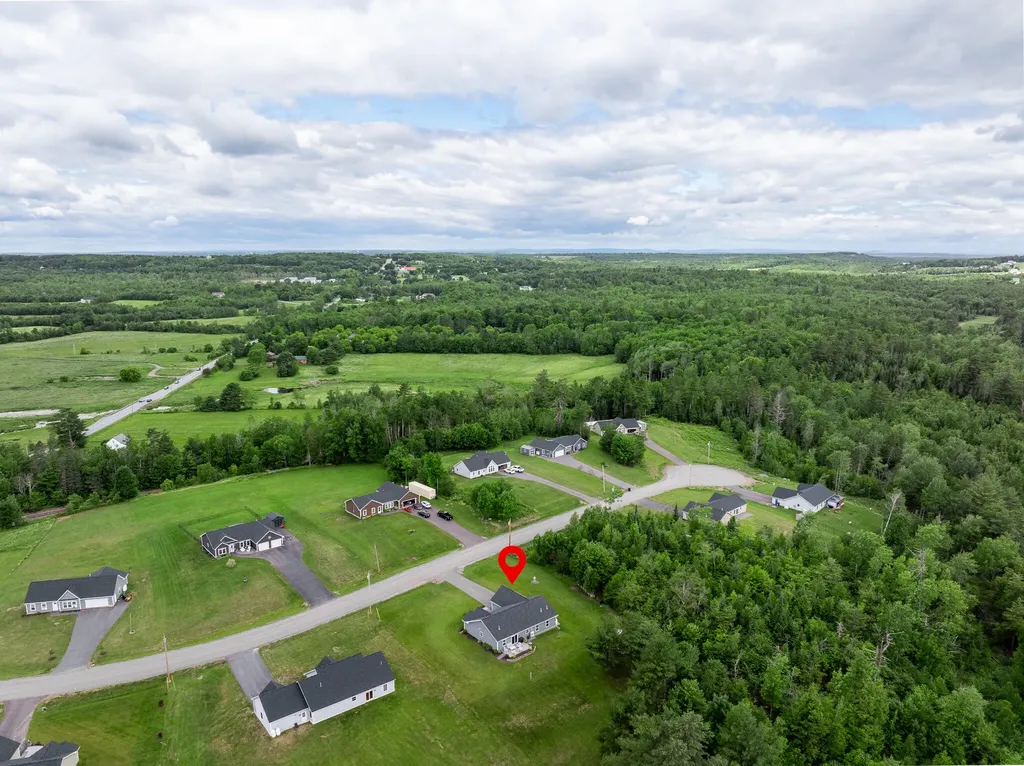 51 Knoll Crest Drive Bangor ME 04401