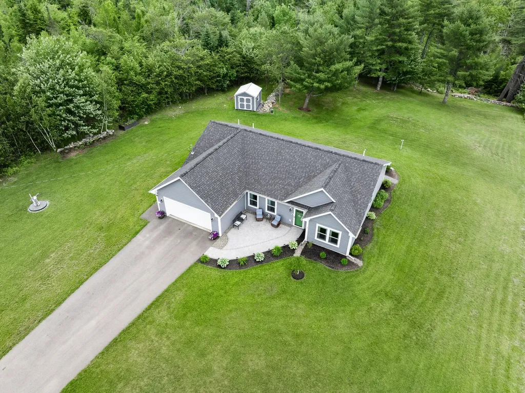 51 Knoll Crest Drive Bangor ME 04401