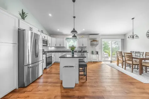 51 Knoll Crest Drive Bangor ME 04401