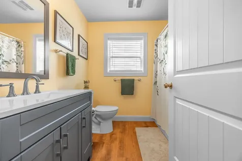 51 Knoll Crest Drive Bangor ME 04401