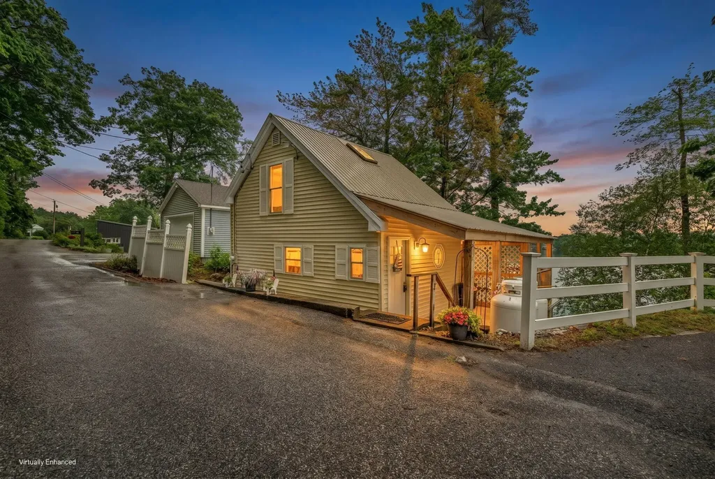 50 Terrace Road Auburn ME 04210