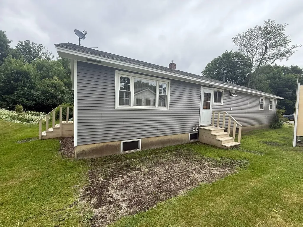 20 Flagg Street Veazie ME 04401