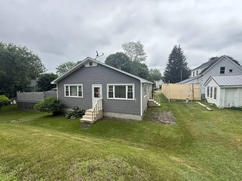 20 Flagg Street Veazie ME 04401