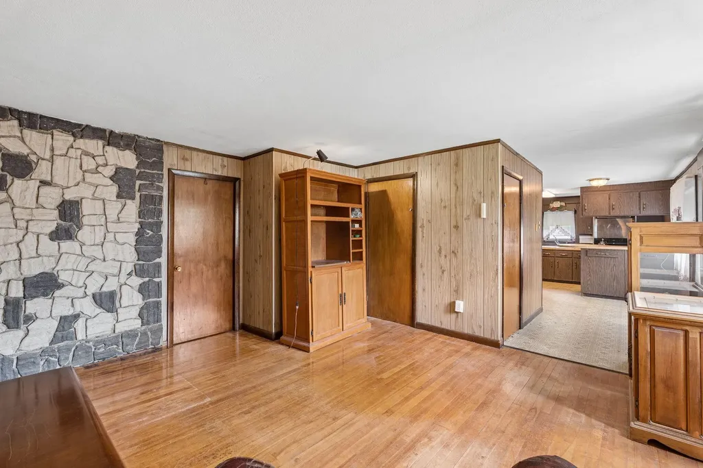5 Nob Hill Avenue Lewiston ME 04240