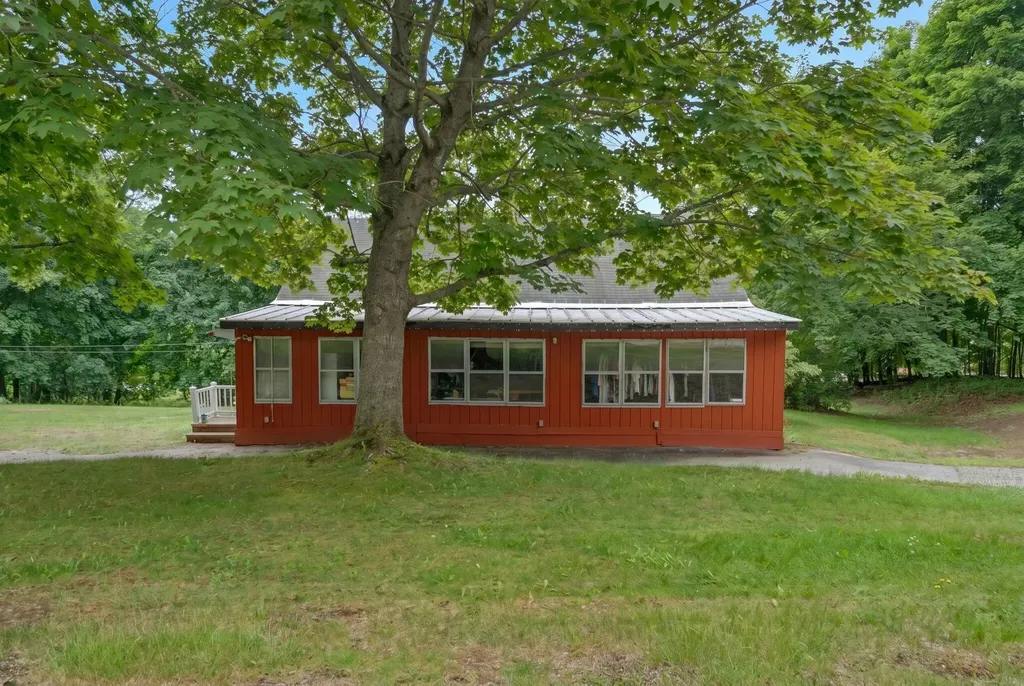 5 Nob Hill Avenue Lewiston ME 04240