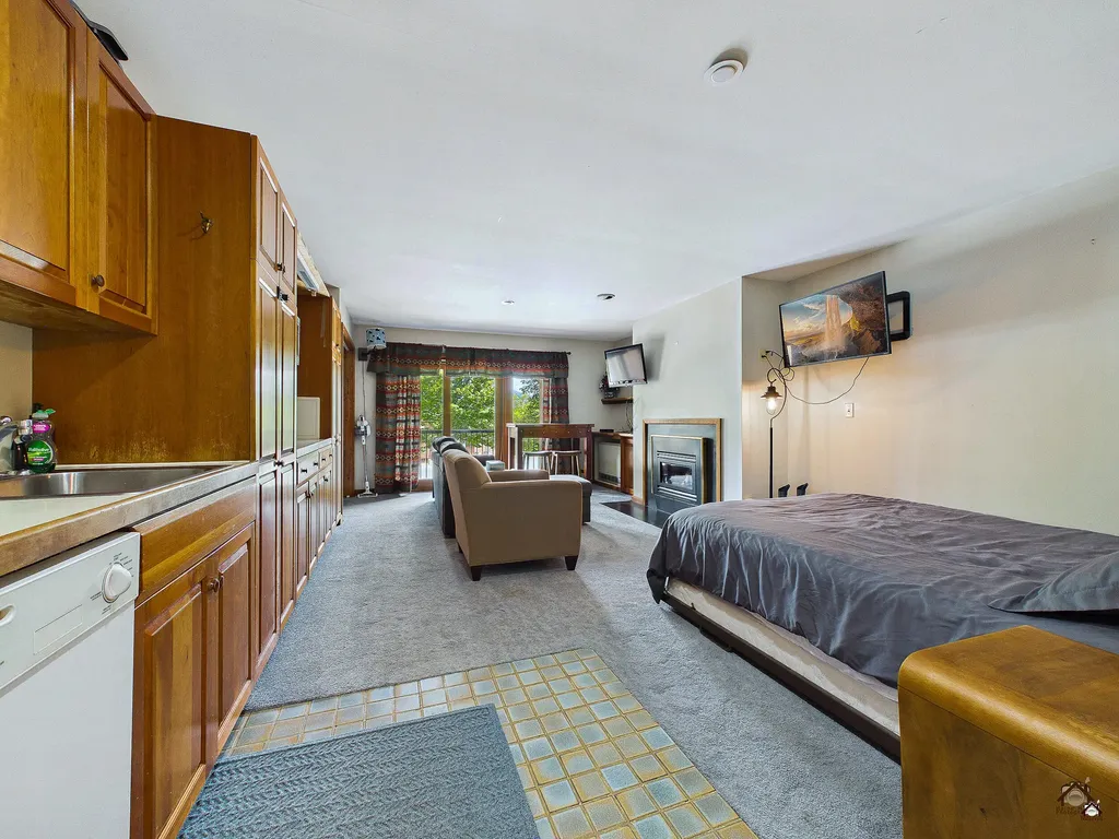 265 Sugar Tree Carrabassett Valley ME 04947