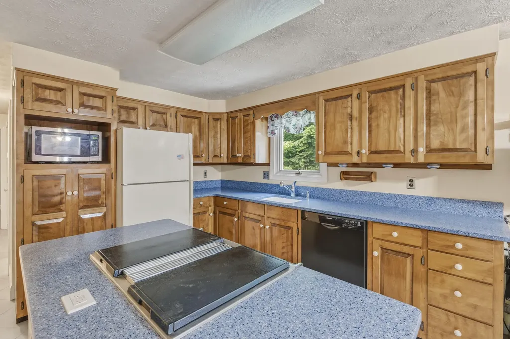 814 Cape Road Hollis ME 04042