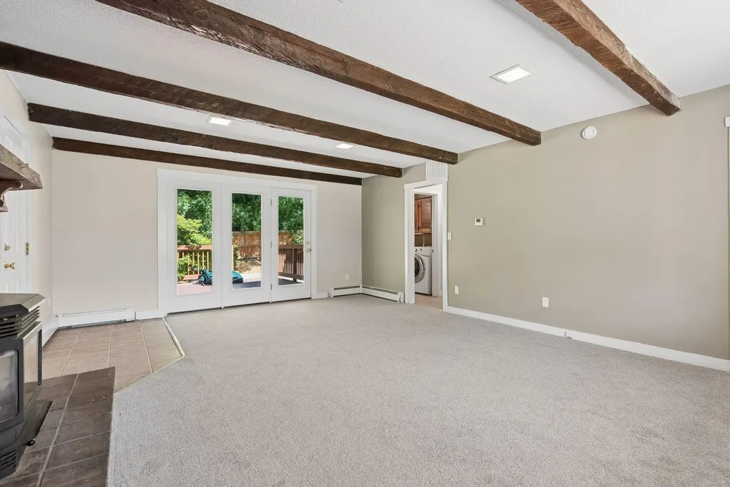 126 Sunderland Drive Auburn ME 04210