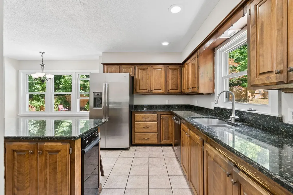 126 Sunderland Drive Auburn ME 04210