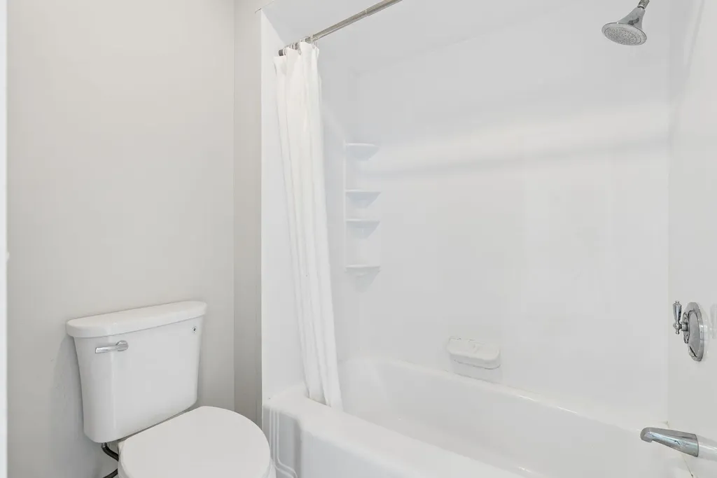 126 Sunderland Drive Auburn ME 04210