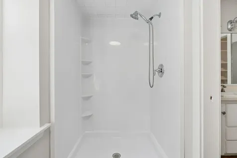 126 Sunderland Drive Auburn ME 04210