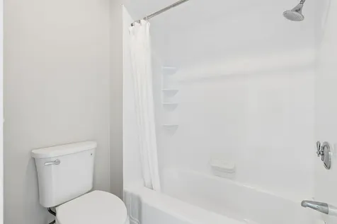 126 Sunderland Drive Auburn ME 04210