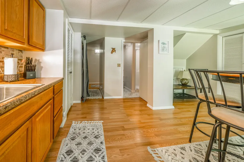 105 Perry Greene Hill Road Waldoboro ME 04572
