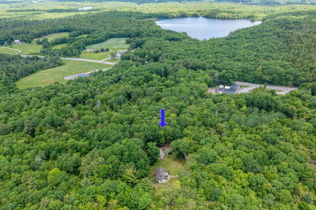 105 Perry Greene Hill Road Waldoboro ME 04572
