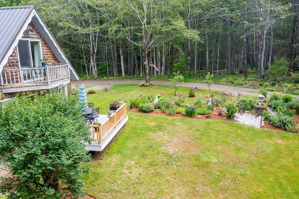 105 Perry Greene Hill Road Waldoboro ME 04572