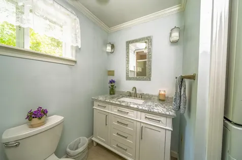105 Perry Greene Hill Road Waldoboro ME 04572