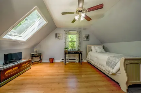 105 Perry Greene Hill Road Waldoboro ME 04572