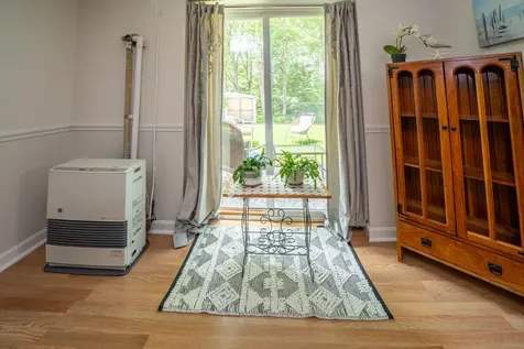 105 Perry Greene Hill Road Waldoboro ME 04572