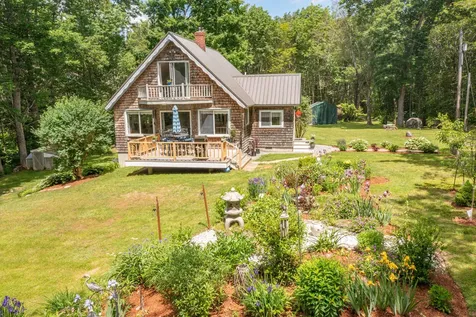 105 Perry Greene Hill Road Waldoboro ME 04572