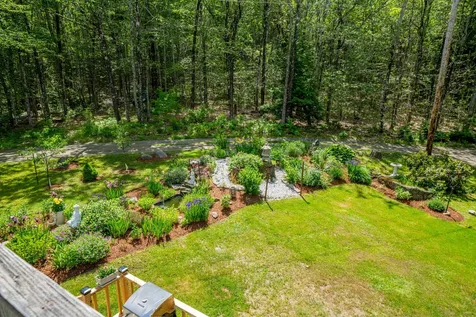 105 Perry Greene Hill Road Waldoboro ME 04572