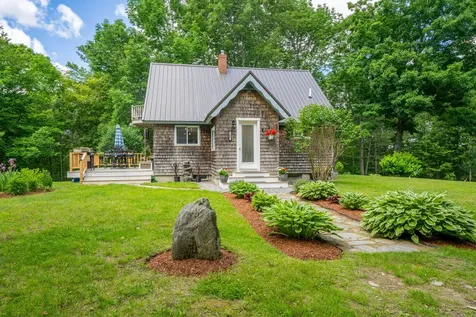 105 Perry Greene Hill Road Waldoboro ME 04572