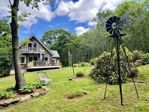 105 Perry Greene Hill Road Waldoboro ME 04572