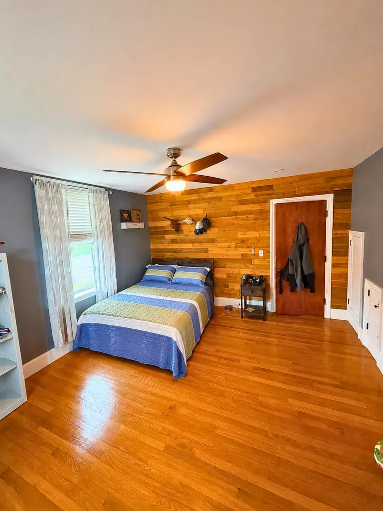 715 River Road Orrington ME 04474