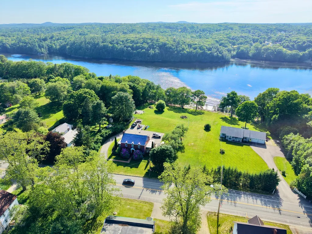 715 River Road Orrington ME 04474