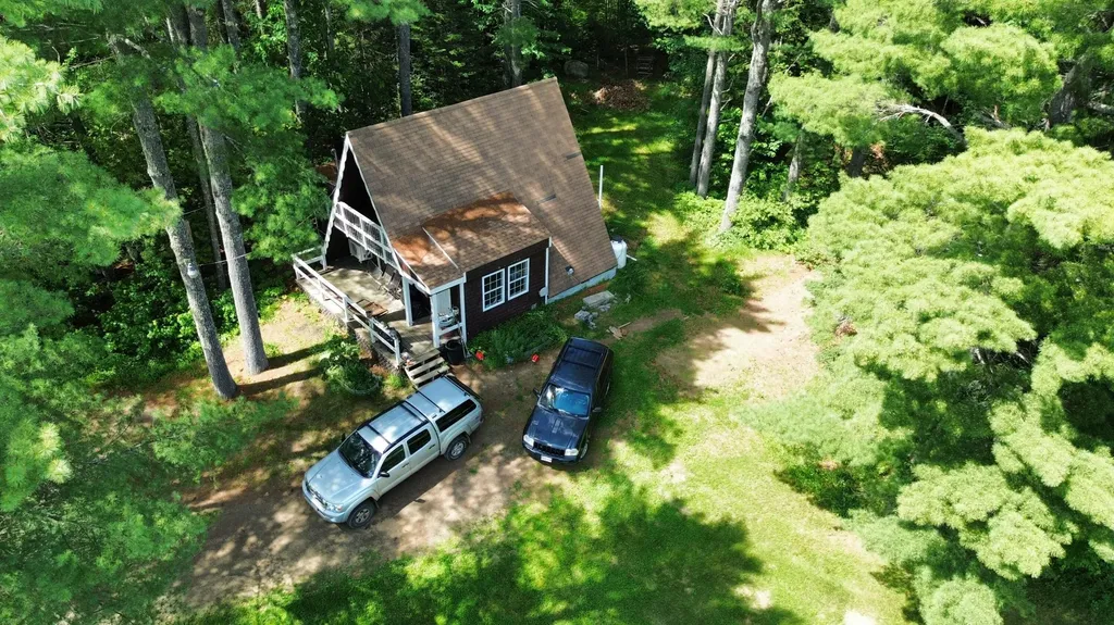 293 Lower Detroit Road Plymouth ME 04969