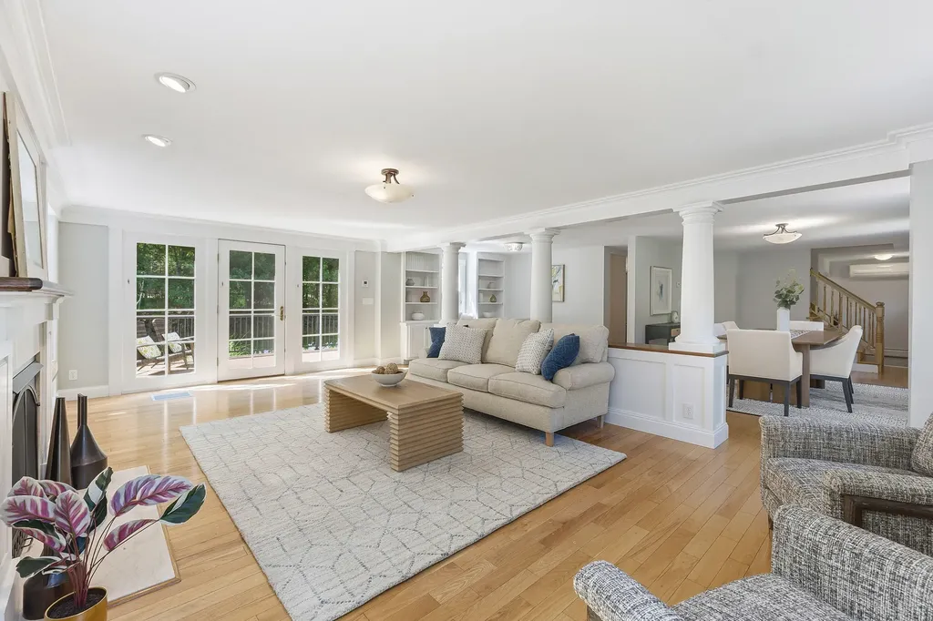 19 Field Avenue York ME 03909